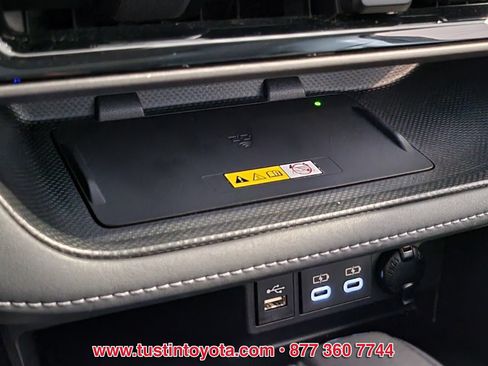 Used 2023 Toyota Highlander Limited w/ Protection Package #3 (TMS) AWD/4WD image 24