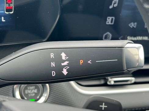 New 2026 Chevrolet Equinox LT w/ Convenience Package II image 19