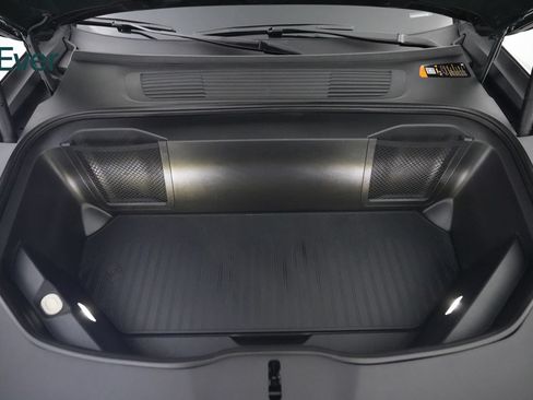 Used 2025 Rivian R1S Adventure AWD/4WD image 27