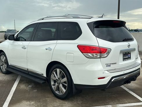 Used 2014 Nissan Pathfinder Platinum w/ Platinum Premium Package FWD image 12