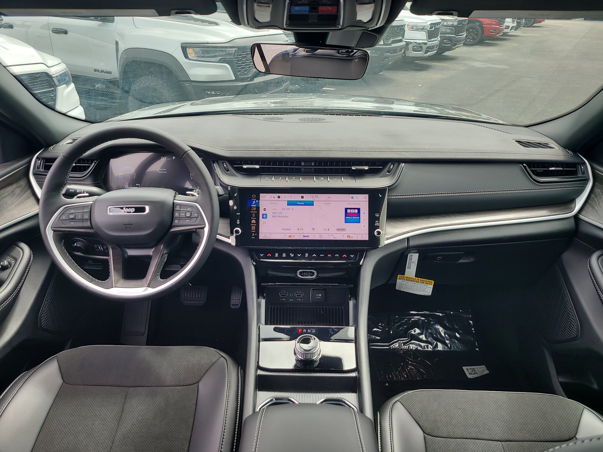 New 2027 Jeep Grand Cherokee Altitude RWD image 11