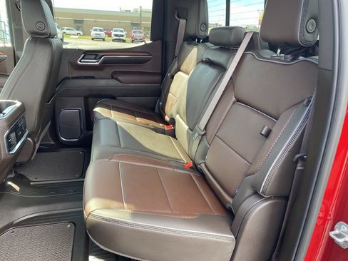 Used 2024 GMC Sierra 1500 Denali w/ Denali Reserve Package AWD/4WD image 28