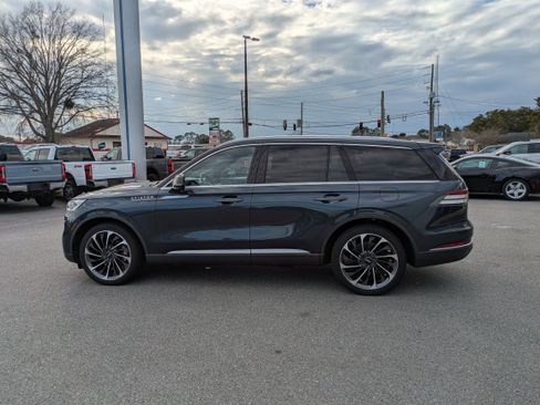 Used 2022 Lincoln Aviator Reserve w/ Equipment Group 201A image 7