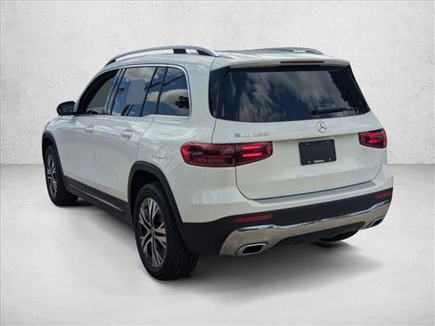 Used 2026 Mercedes-Benz GLB 250 image 8