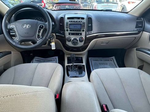 Used 2010 Hyundai Santa Fe GLS FWD image 14