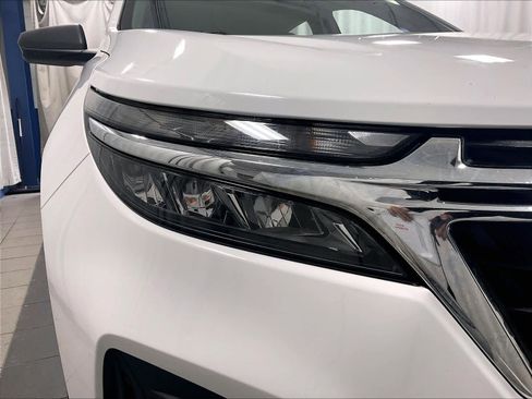 Used 2022 Chevrolet Equinox LS image 33