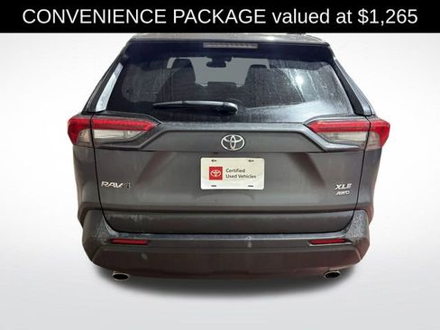 Used 2022 Toyota RAV4 XLE w/ Convenience Package image 4