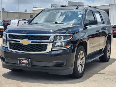 Used 2018 Chevrolet Tahoe LS RWD image 3