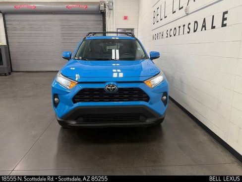 Used 2021 Toyota RAV4 XLE Premium FWD image 6