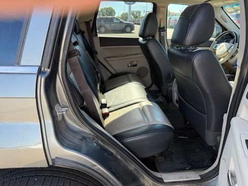 Used 2008 Jeep Grand Cherokee Limited w/ Quadra-Drive II 4X4 Group image 13