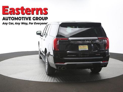 Used 2025 GMC Yukon XL Denali AWD/4WD image 40