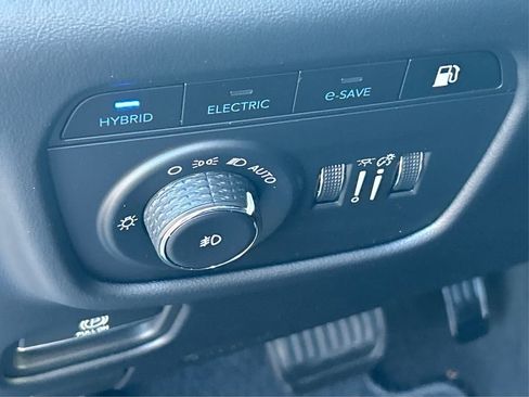 Certified 2023 Jeep Grand Cherokee Summit image 43