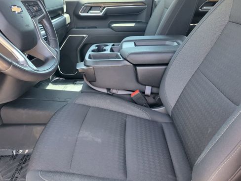 Used 2022 Chevrolet Silverado 1500 LT w/ Z71 Off-Road Package AWD/4WD image 27