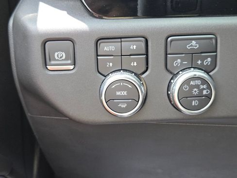 Used 2024 GMC Sierra 1500 Elevation w/ X31 Off-Road Package AWD/4WD image 37
