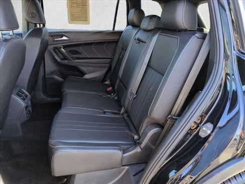 Used 2023 Volkswagen Tiguan SE R-Line image 19