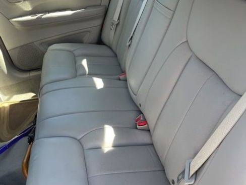 Used 2009 Cadillac DTS w/ Trunk Convenience Package FWD image 8