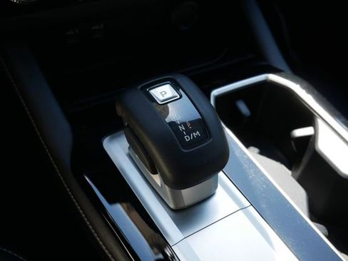 Used 2025 Mitsubishi Outlander SE AWD/4WD image 24