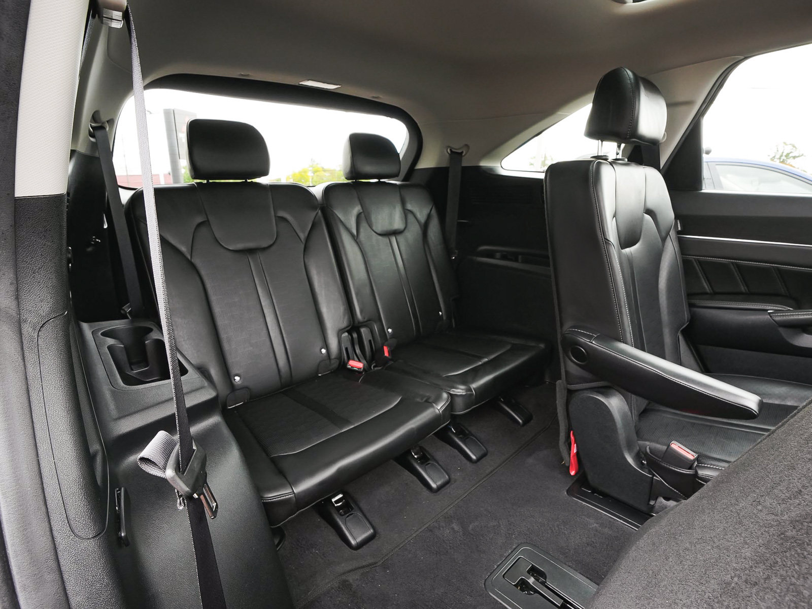 Used 2024 Kia Sorento SX AWD/4WD image 40