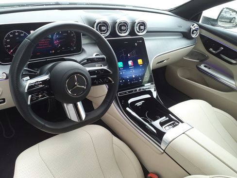 Certified 2024 Mercedes-Benz CLE 300 4MATIC Cabriolet image 19