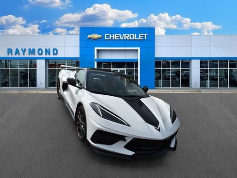Used 2023 Chevrolet Corvette Stingray Preferred Conv w/ Z51 Performance Package RWD image 9