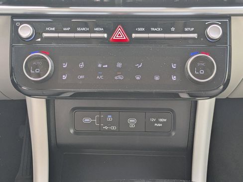 New 2026 Hyundai Tucson Limited FWD image 25