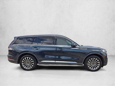 Used 2023 Lincoln Aviator Reserve w/ Equipment Group 201A AWD/4WD image 4
