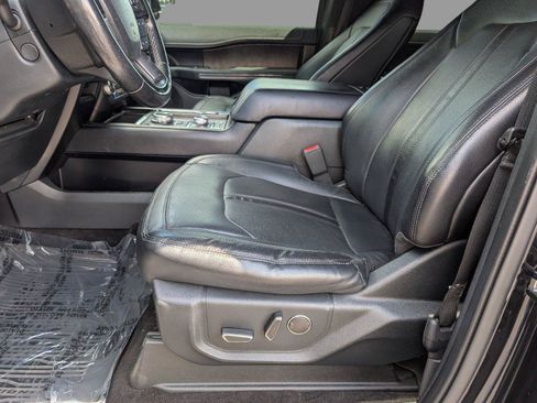 Used 2020 Ford Expedition Limited w/ Equipment Group 301A AWD/4WD image 14