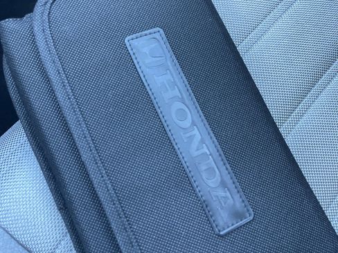 Used 2017 Honda CR-V LX image 17