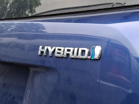 Used 2016 Toyota Prius Two FWD image 8