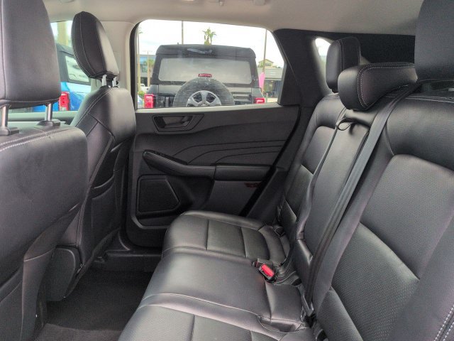 Certified 2022 Ford Escape SE w/ SE Sport Appearance Package FWD image 15