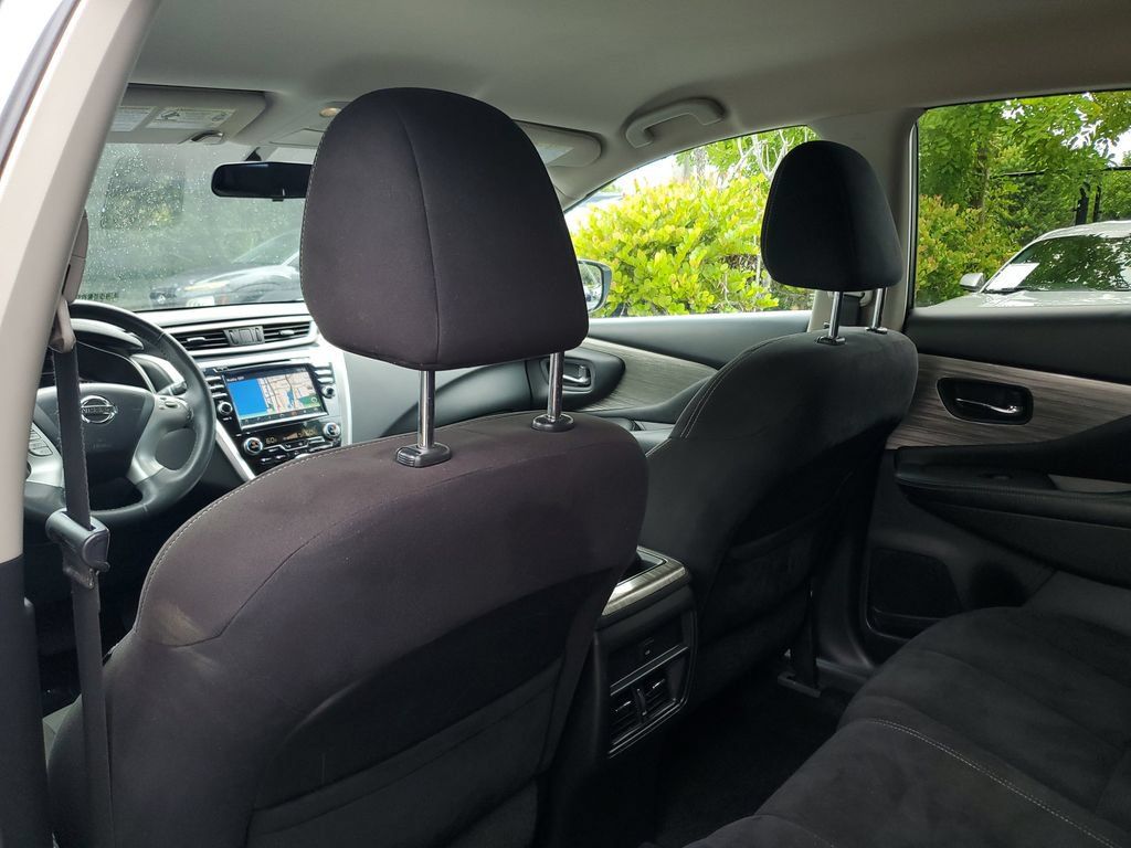 Used 2017 Nissan Murano SV FWD image 15