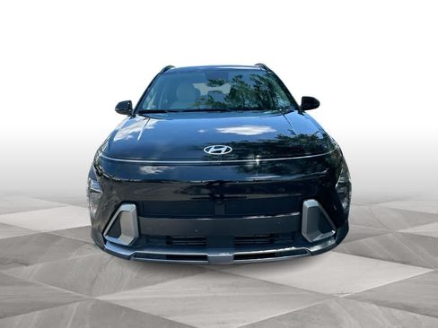 New 2026 Hyundai Kona Limited FWD image 3