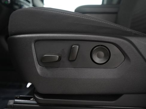 Used 2024 GMC Sierra 1500 Elevation image 24