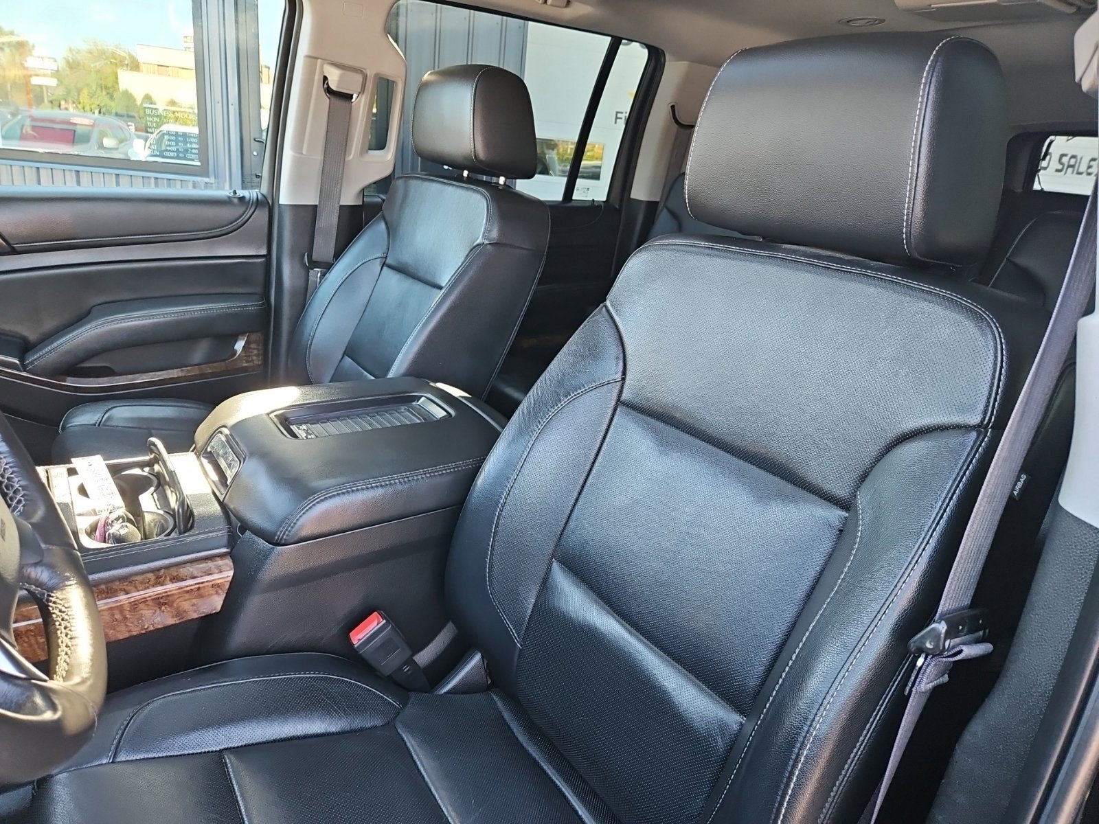 Used 2017 Chevrolet Suburban Premier AWD/4WD image 14