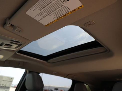 New 2026 Toyota Sienna XLE FWD image 27
