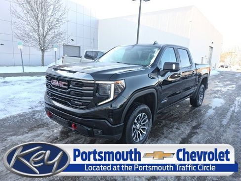 Used 2023 GMC Sierra 1500 AT4 w/ AT4 Preferred Package image 1