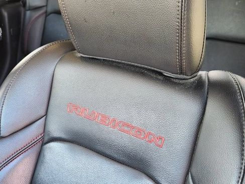 Used 2023 Jeep Gladiator Rubicon w/ Cold Weather Group AWD/4WD image 24