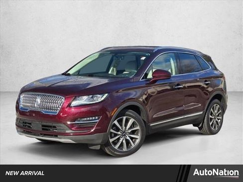 Used 2019 Lincoln MKC Reserve image 1