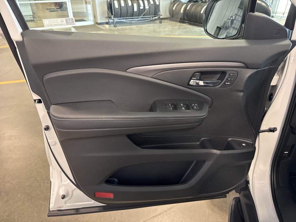Used 2025 Honda Ridgeline RTL image 21