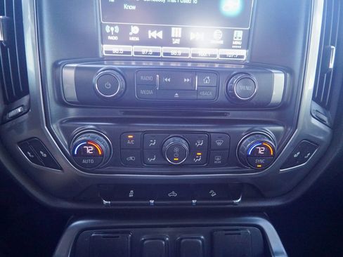 Used 2018 Chevrolet Silverado 1500 LT w/ All Star Edition AWD/4WD image 22