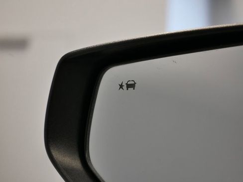 Used 2020 Chevrolet Malibu LT image 22