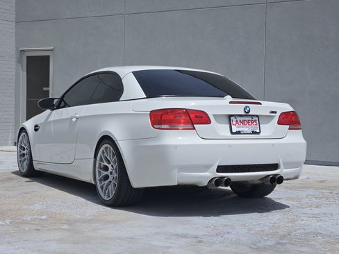 Used 2010 BMW M3 Convertible RWD image 5