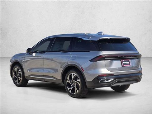 New 2026 Lincoln Nautilus Premier image 7