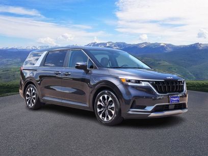 Used 2024 Kia Carnival EX