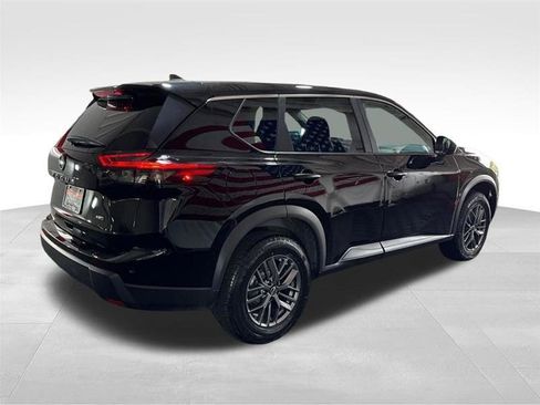 Used 2025 Nissan Rogue S AWD/4WD image 5