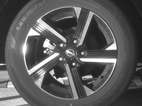 Used 2025 Nissan Sentra SV image 15