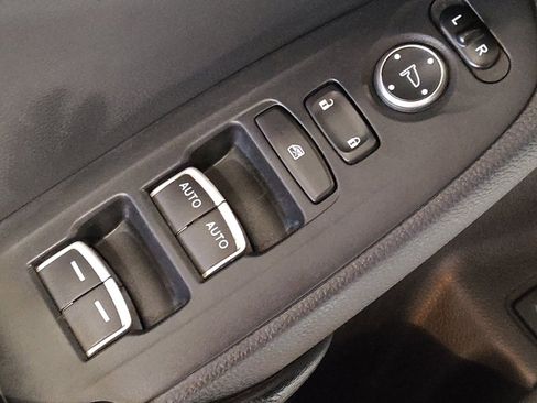 Used 2018 Honda Accord Sport image 27