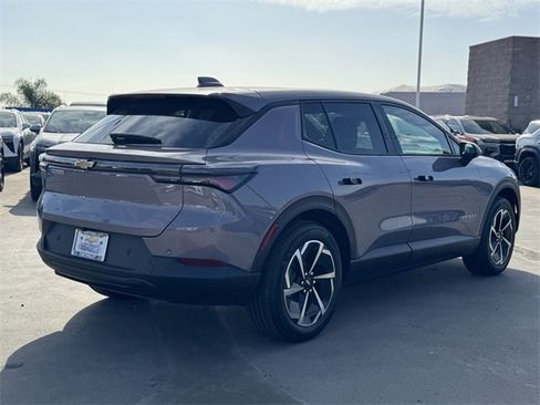 New 2026 Chevrolet Equinox EV LT image 6