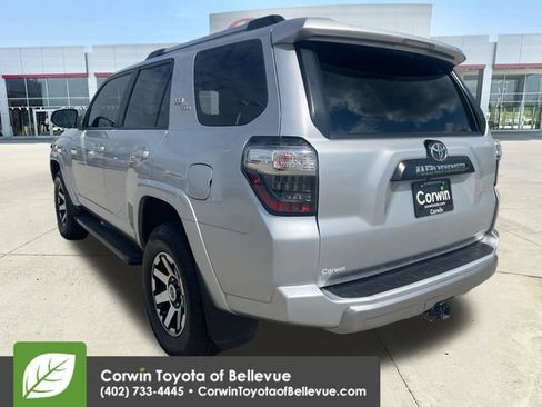Used 2017 Toyota 4Runner TRD Off-Road AWD/4WD image 3