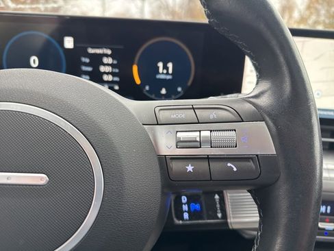 Used 2024 Hyundai Kona Limited image 14